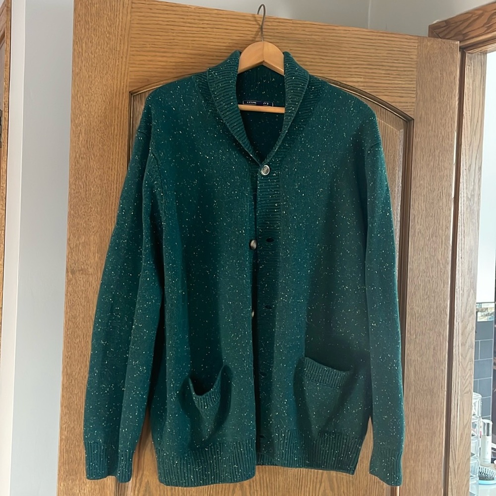 Worn 1x; men’s crown & Ivy sweater; sz L